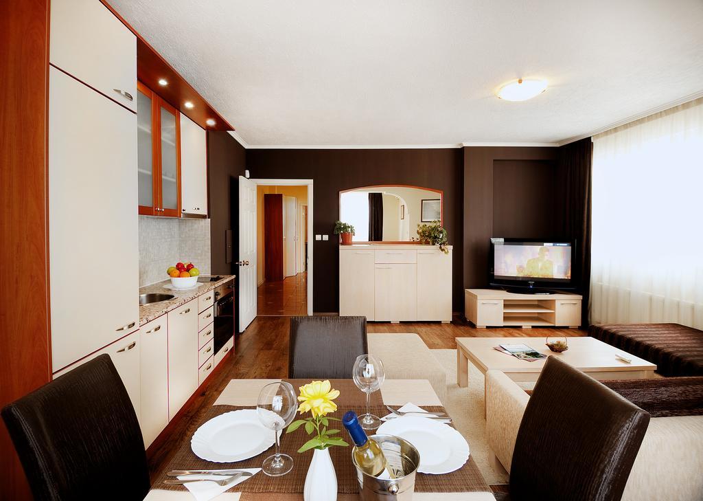 Apartments Carrera Sofia Phòng bức ảnh